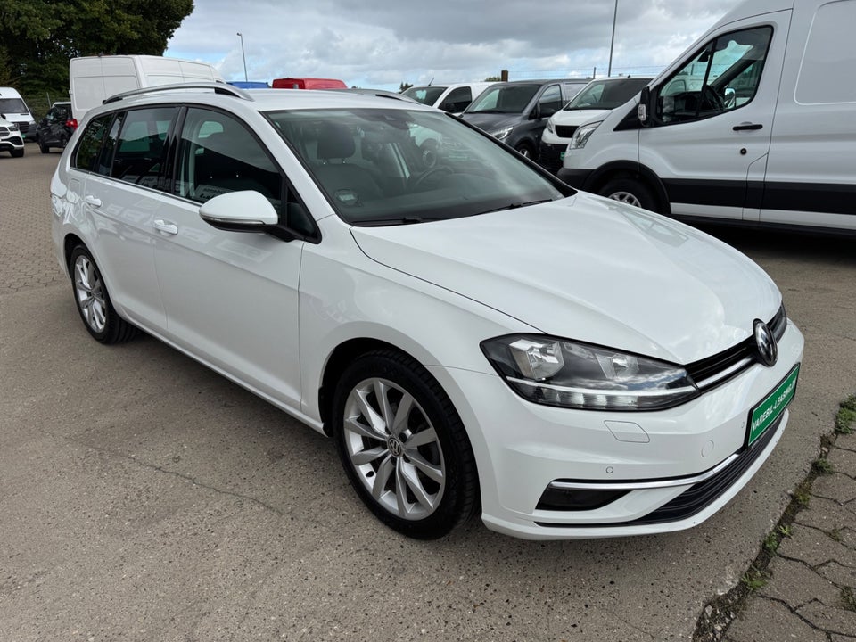 VW Golf VII 2,0 TDi 150 Highline Variant DSG Van 5d