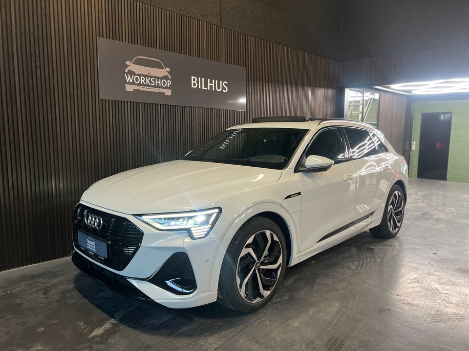 Audi e-tron 55 S-line quattro 5d