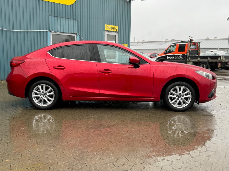 Mazda 3 1,5 SkyActiv-G 100 Vision 4d