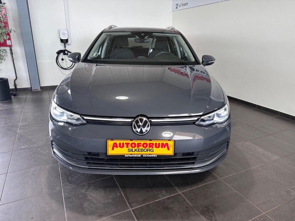 VW Golf VIII 1,5 eTSi 150 Style Variant DSG Van 5d