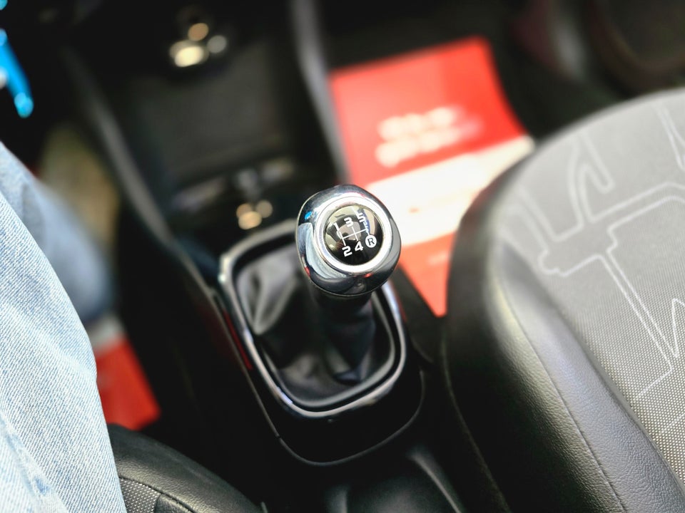 Toyota Aygo 1,0 VVT-i x-wave Sky 5d