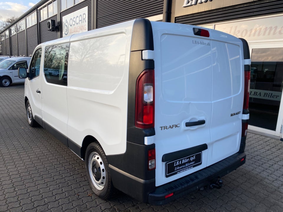 Renault Trafic T29 2,0 dCi 120 L2H1 Mandskabsvogn