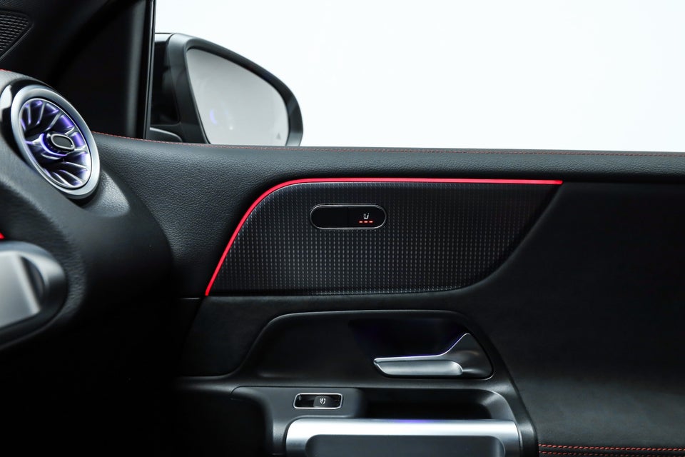 Mercedes EQB350 AMG Line 4Matic 5d