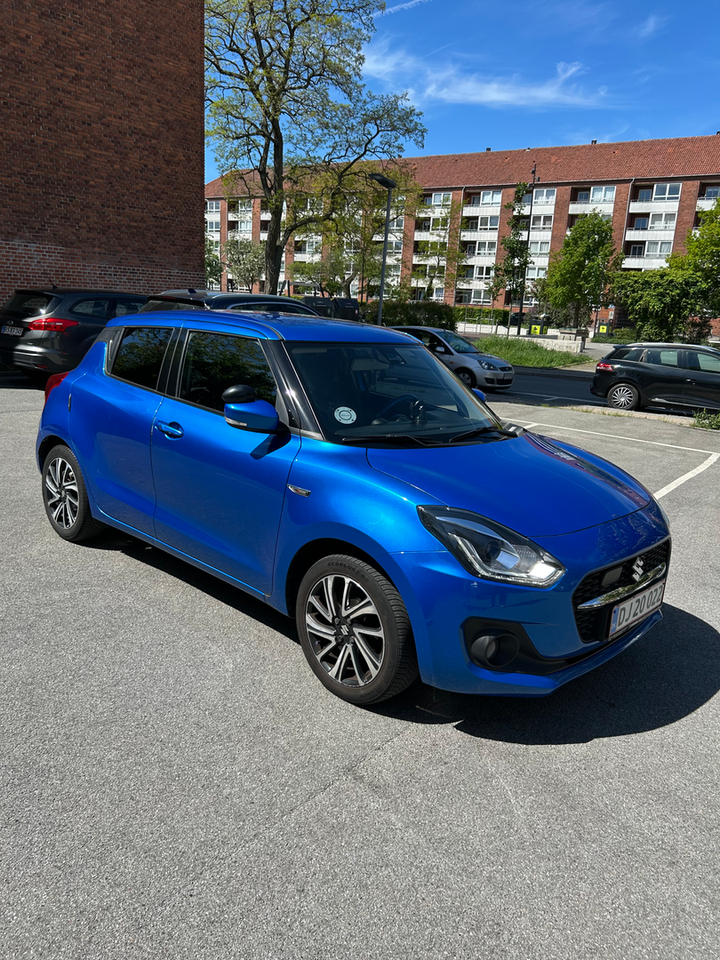 Suzuki Swift 1,2 mHybrid Exclusive Sky 5d