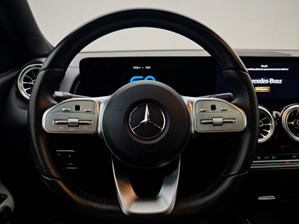 Mercedes EQB300 AMG Line 4Matic 5d