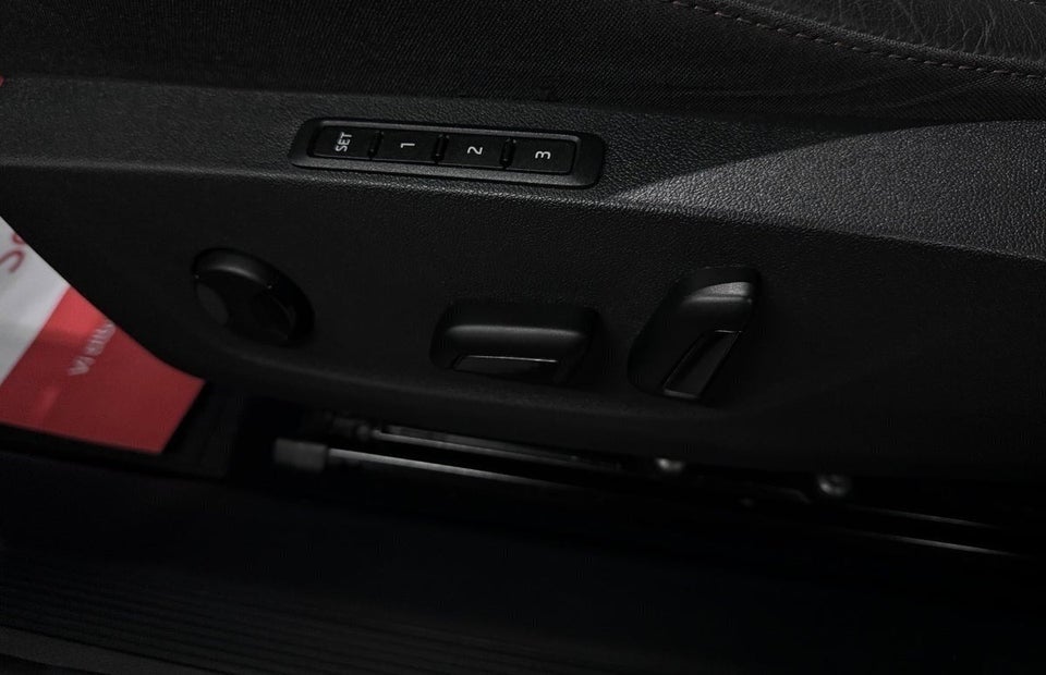 Skoda Enyaq 80 iV Plus Suite 5d