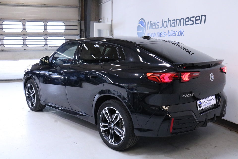 BMW iX2 eDrive20 M-Sport Premium 5d
