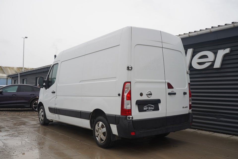 Nissan NV400 2,3 dCi 125 L3H2 Comfort Van