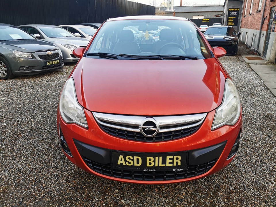 Opel Corsa 1,4 16V Cosmo 5d