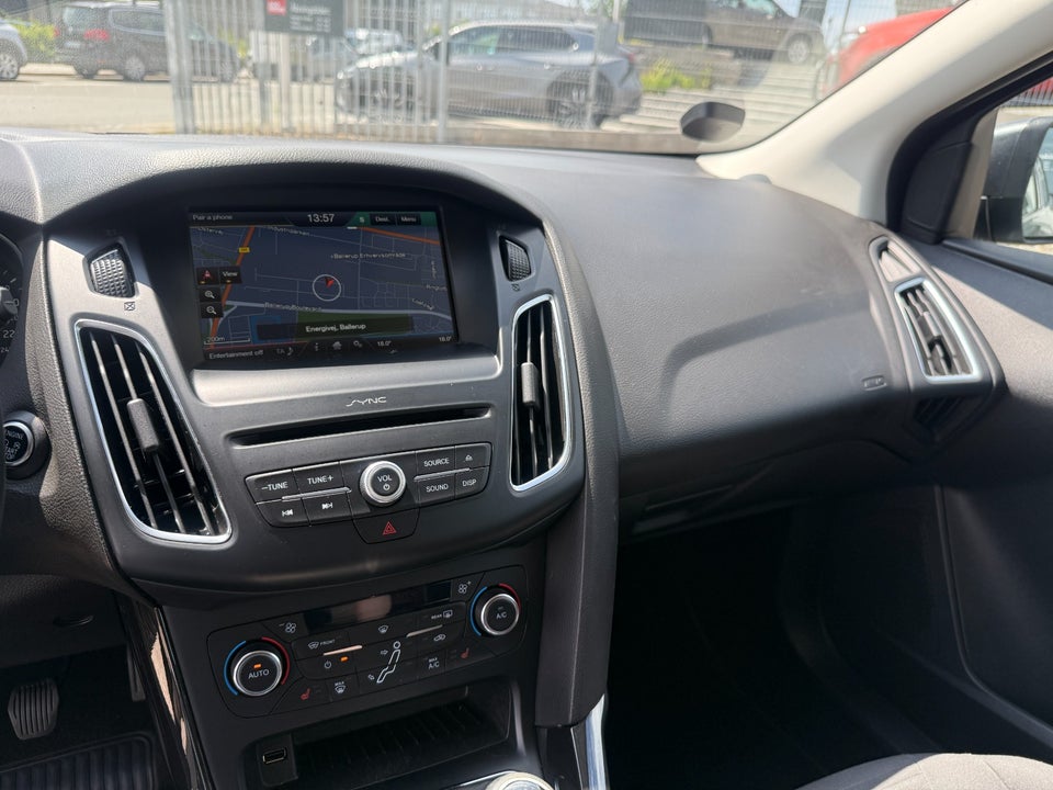Ford Focus 1,0 SCTi 125 Titanium stc. 5d