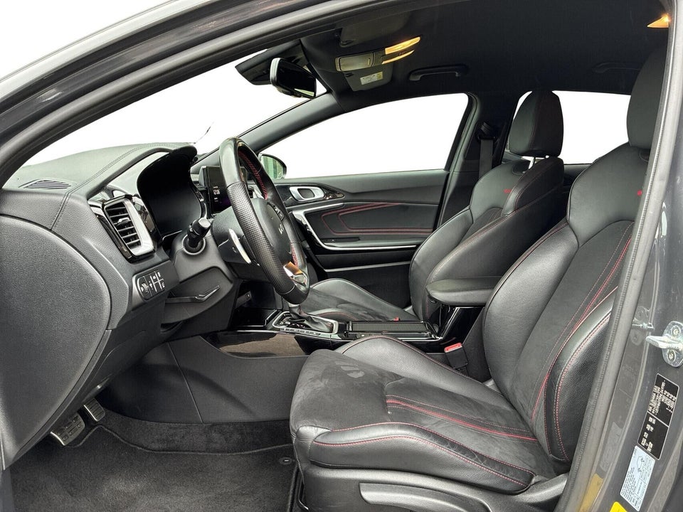 Kia ProCeed 1,6 T-GDi GT DCT 5d