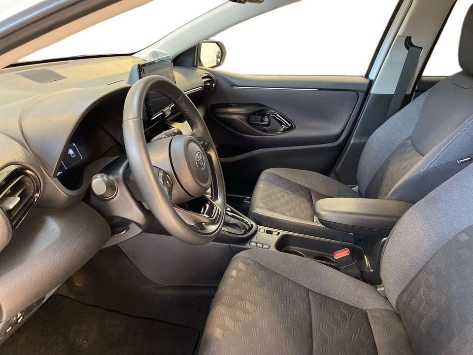 Toyota Yaris 1,5 Hybrid Style Technology e-CVT 5d