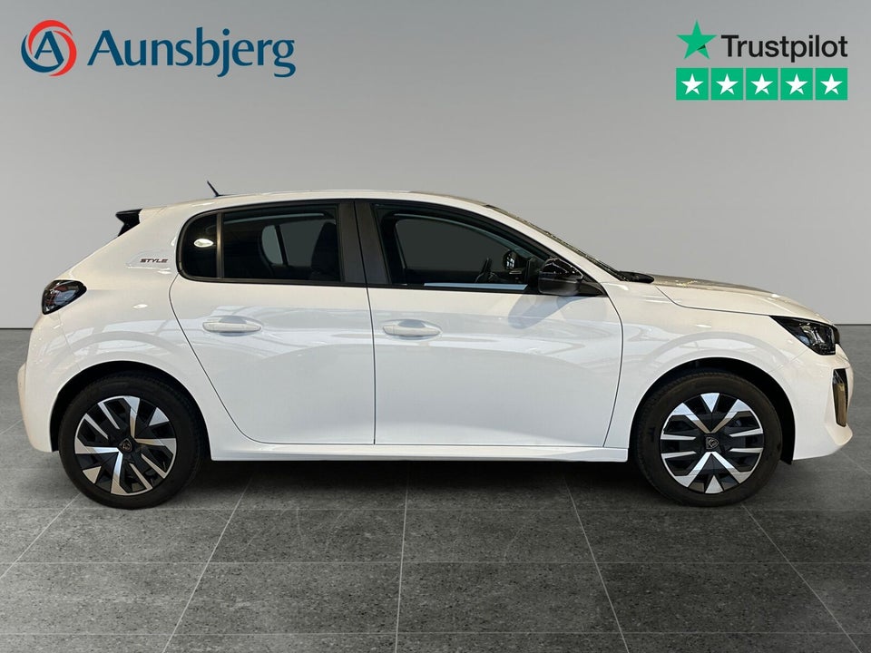 Peugeot e-208 50 Style 5d