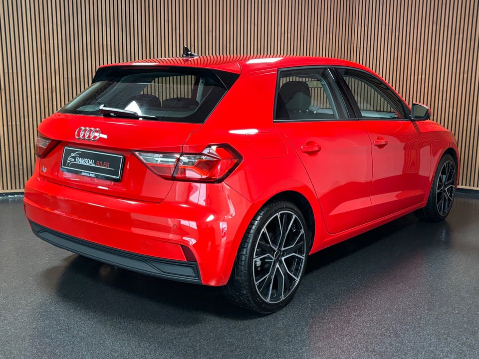 Audi A1 30 TFSi Advanced Sportback 5d