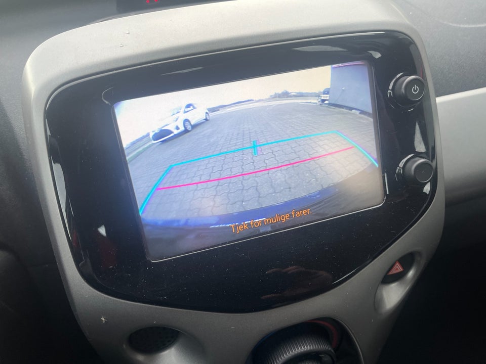 Toyota Aygo 1,0 VVT-i x-play 5d