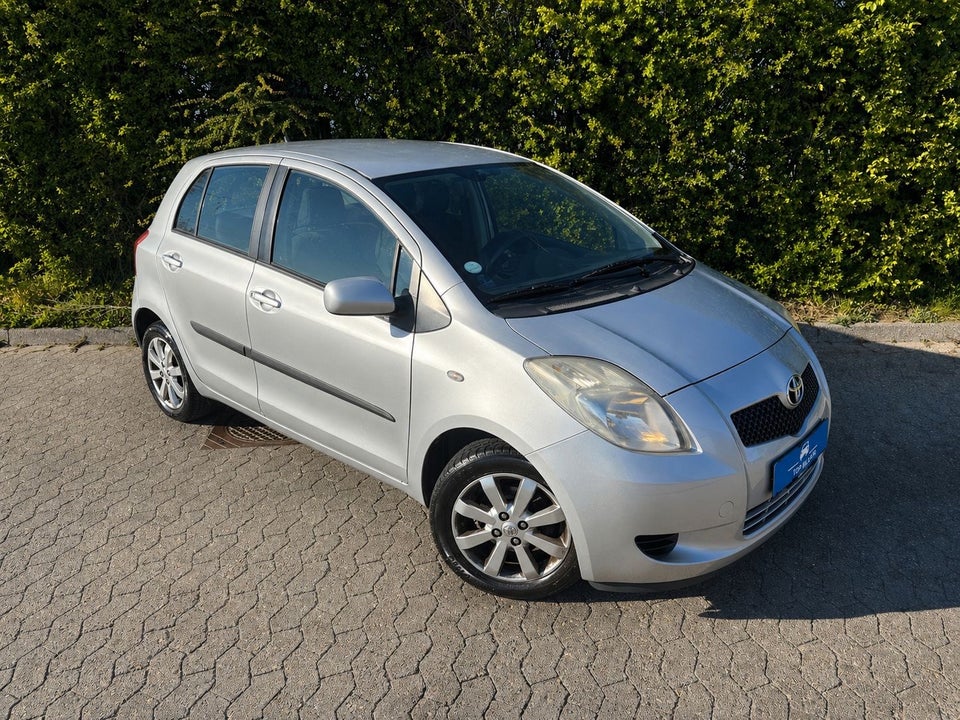 Toyota Yaris 1,3 Luna M/M 5d