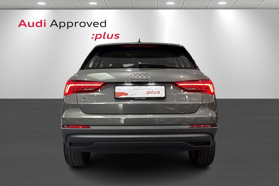 Audi Q3 45 TFSi e Attitude plus S-tr. 5d