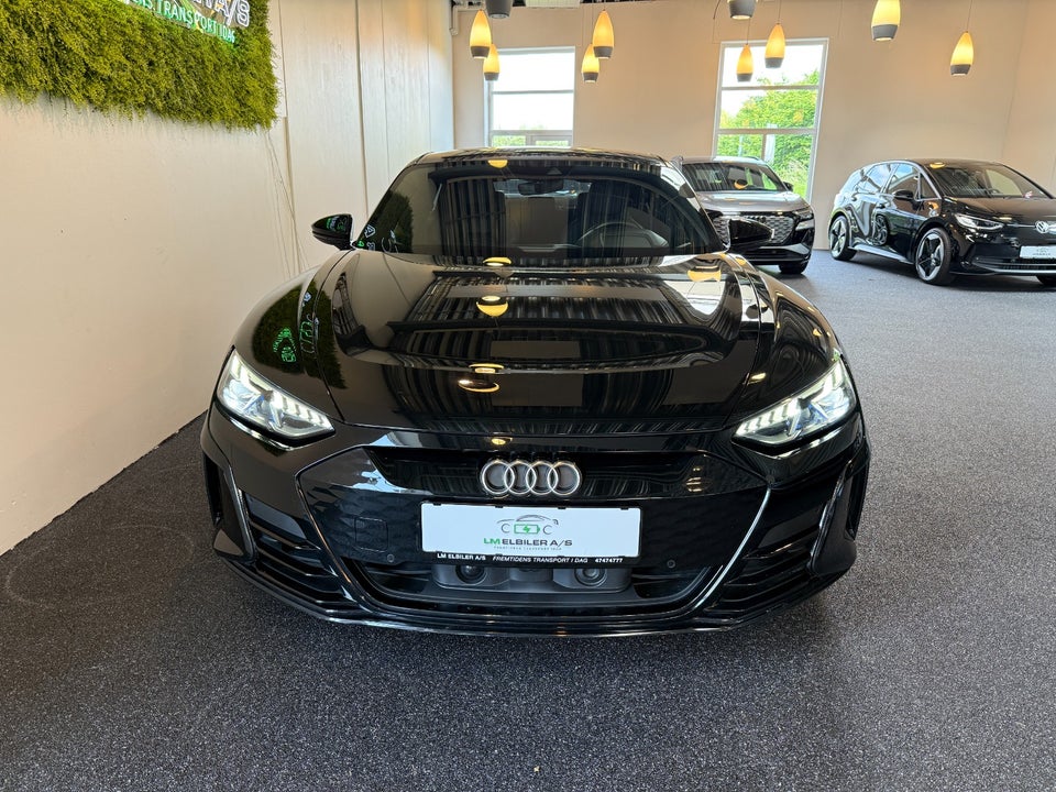 Audi e-tron GT quattro 4d