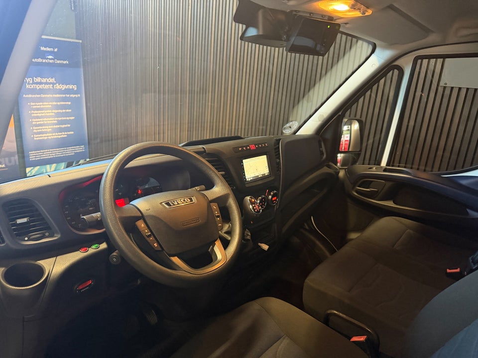 Iveco Daily 2,3 35C14 13,4m³ Van AG8