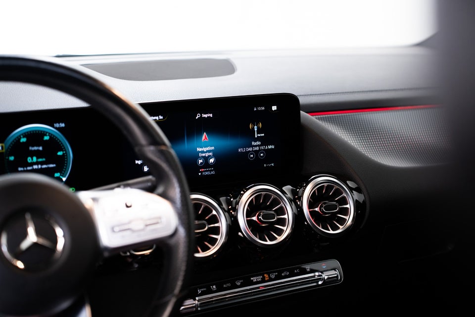 Mercedes EQA250 AMG Line 5d