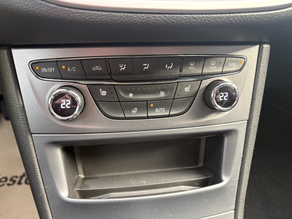 Opel Astra 1,2 T 110 Edition Sports Tourer 5d