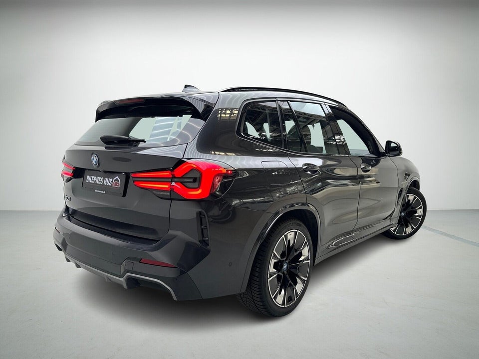 BMW iX3 Charged Plus M-Sport 5d