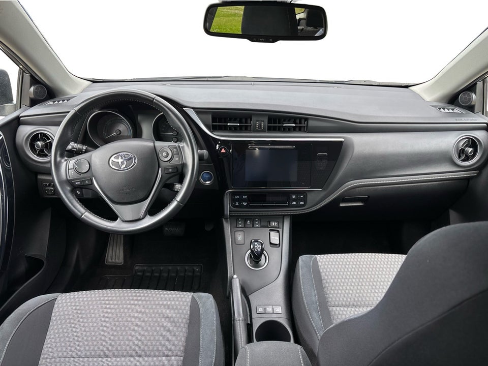 Toyota Auris 1,8 Hybrid H2 Style Touring Sports CVT 5d