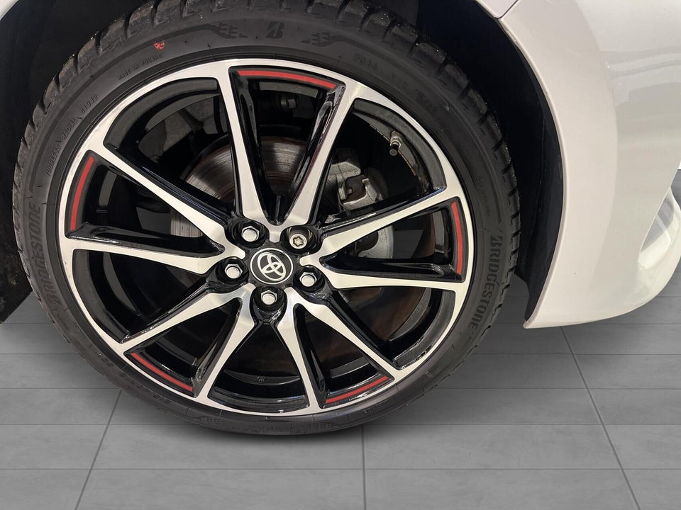 Toyota Yaris 1,5 Hybrid GR Sport e-CVT 5d