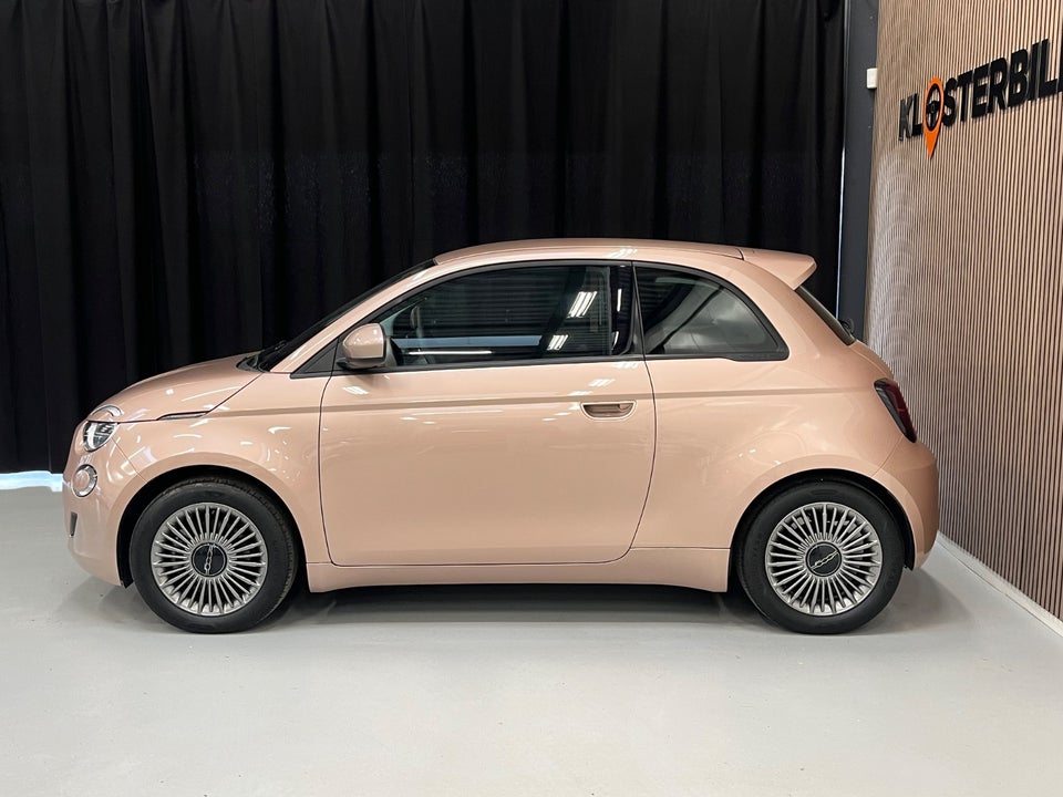 Fiat 500e 42 Icon 3d