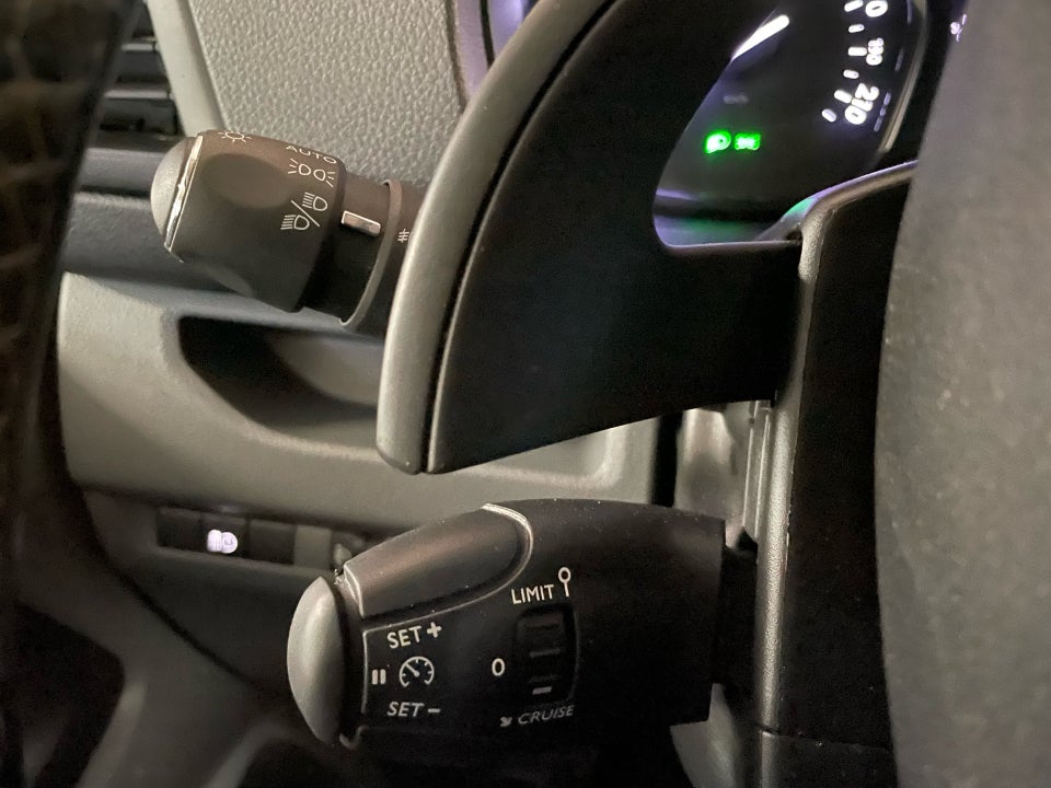 Peugeot Expert 2,0 BlueHDi 122 L3 Premium EAT8 Van