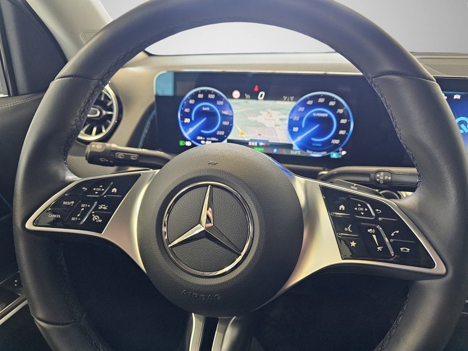 Mercedes EQB300 Progressive Advance 4Matic 5d