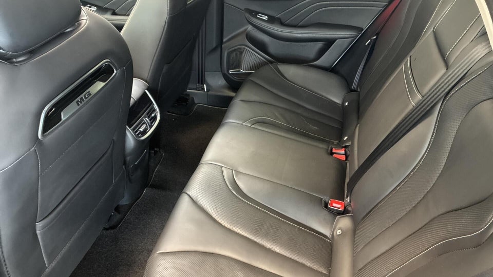 MG Marvel R Performance 5d