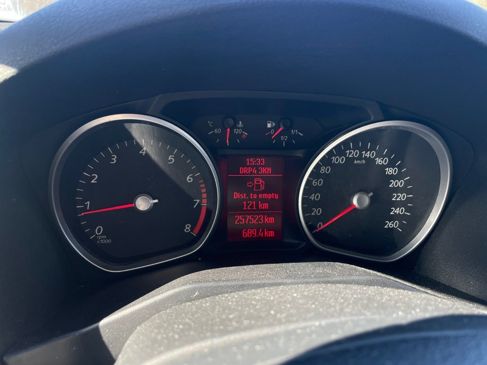 Ford Mondeo 2,0 Ambiente stc. 5d