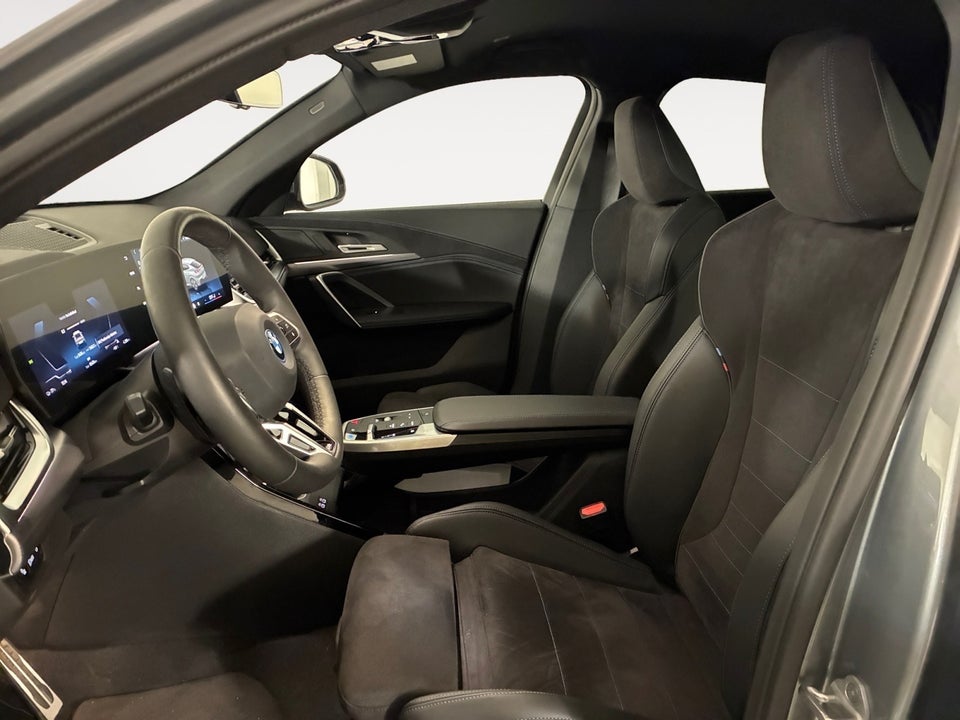 BMW iX2 xDrive30 M-Sport Premium 5d