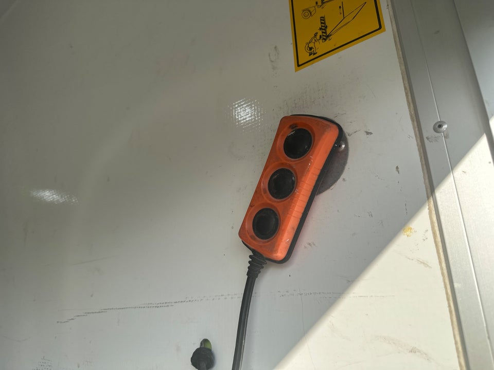 VW Crafter 35 2,0 TDi 177 Box m/lift