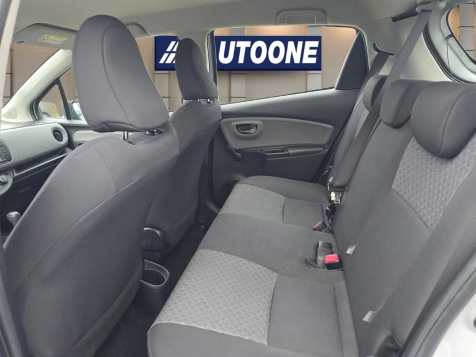 Toyota Yaris 1,5 Hybrid H1 e-CVT 5d