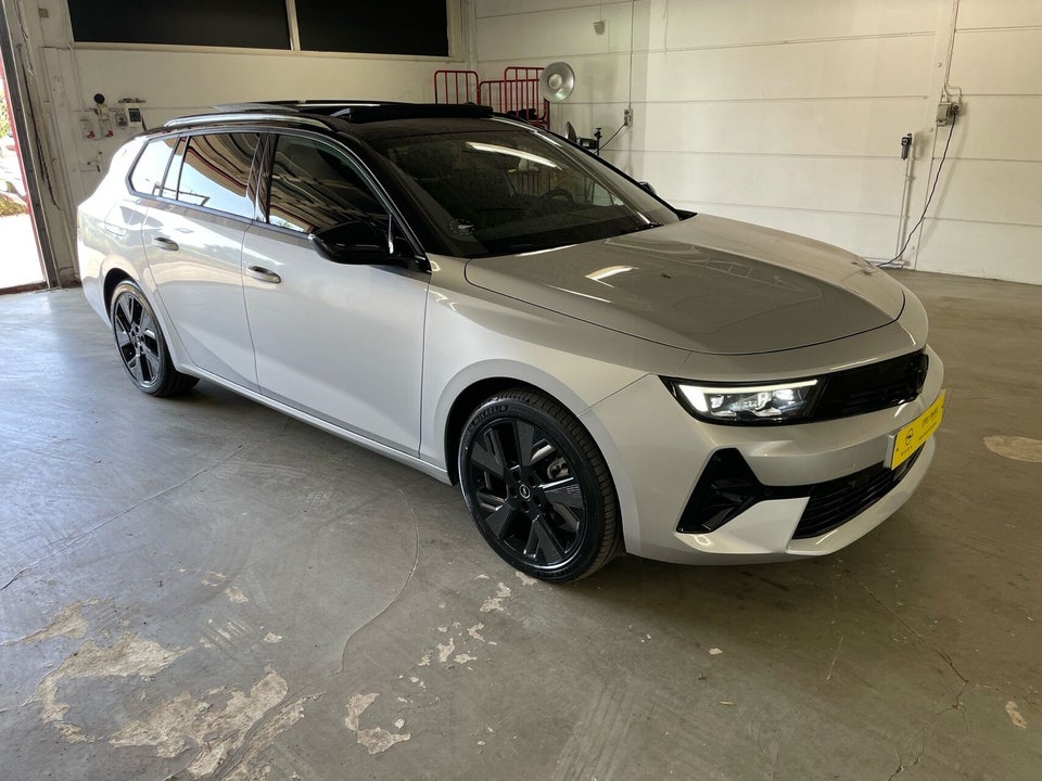 Opel Astra-e 54 GS 5d