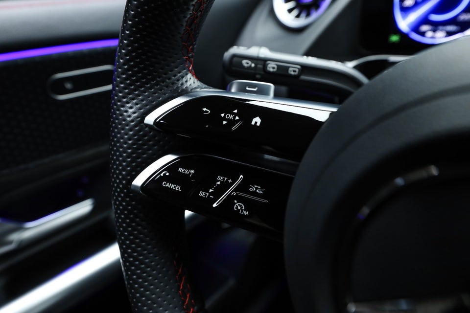 Mercedes EQA350 AMG Line 4Matic 5d