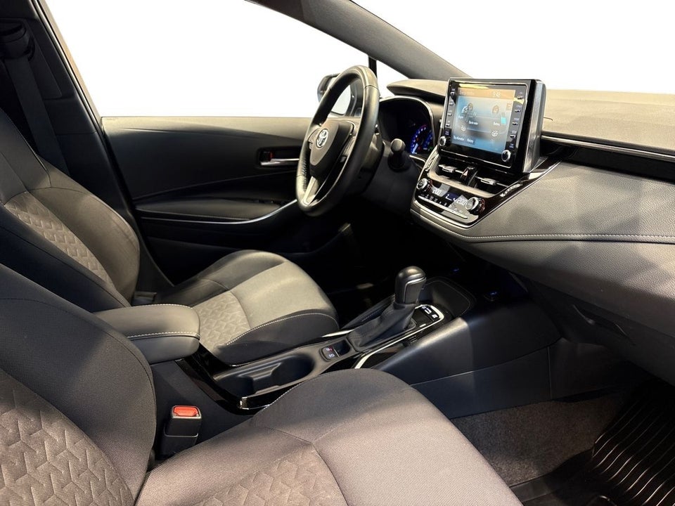 Toyota Corolla 1,8 Hybrid H3 MDS 5d