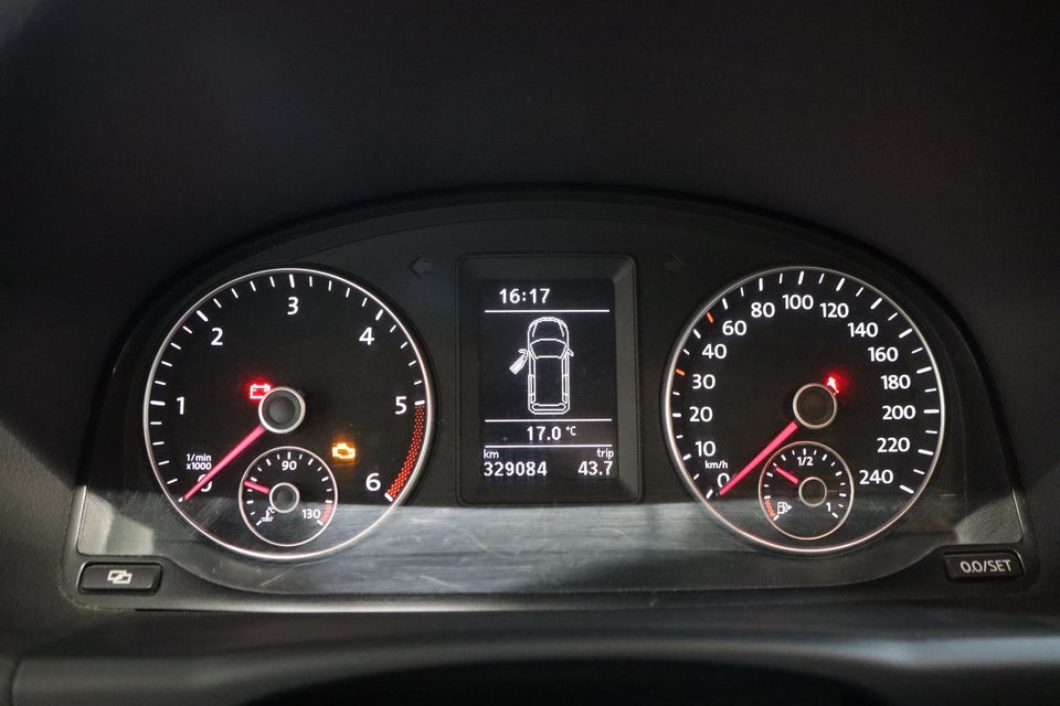 VW Touran 1,6 TDi 105 Comfortline BMT 7prs 5d