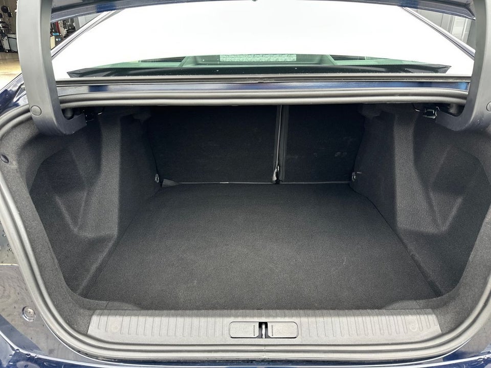 Citroën ë-C4 X 54 Plus 4d