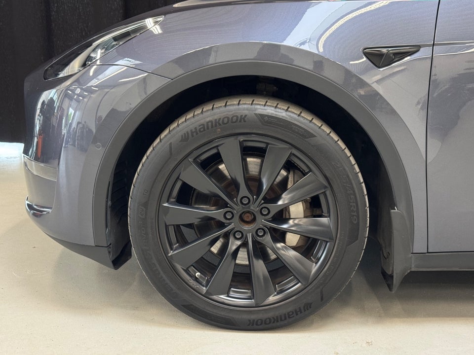 Tesla Model Y Long Range AWD 5d