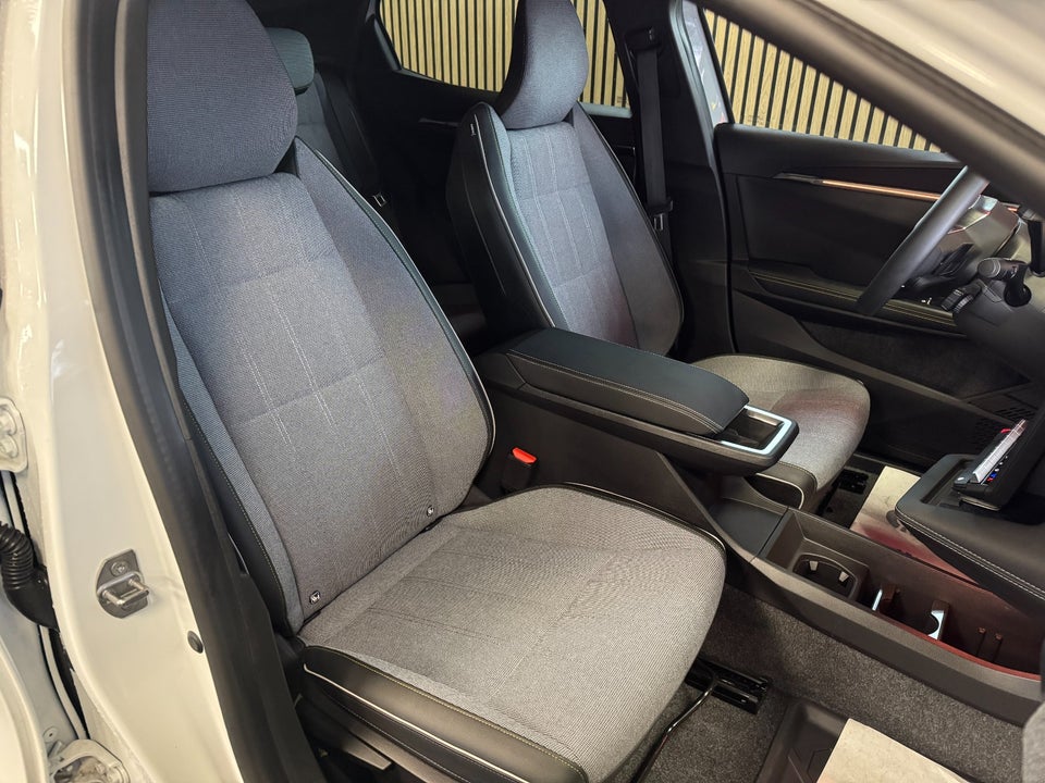 Renault Megane E-Tech 60 Techno 5d