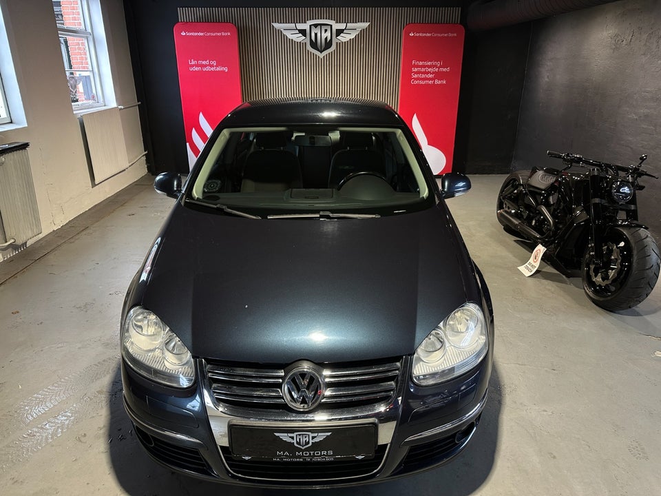 VW Jetta 1,4 TSi 140 Sportline 4d