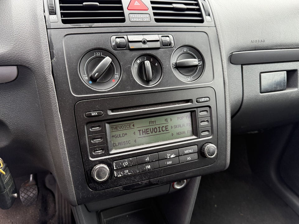 VW Touran 2,0 FSi Trendline 7prs 5d