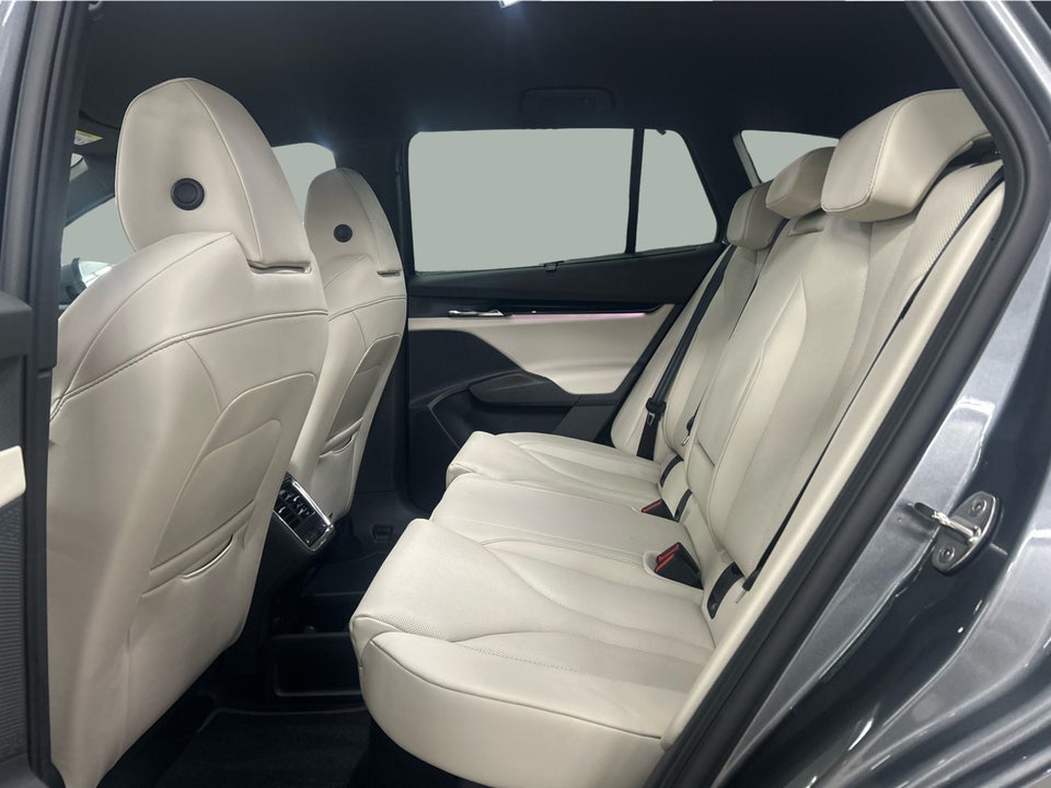 Skoda Enyaq 85x iV Laurin & Klement 5d