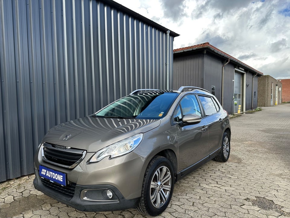 Peugeot 2008 1,2 VTi 82 Allure Sky 5d