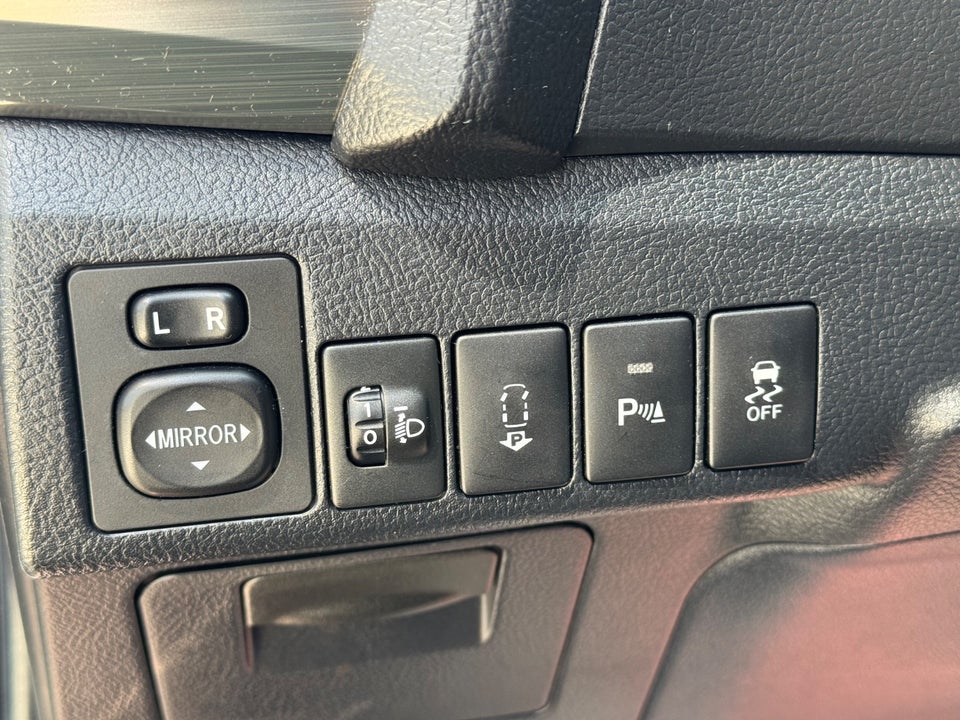 Toyota Auris 2,0 D-4D T2 5d
