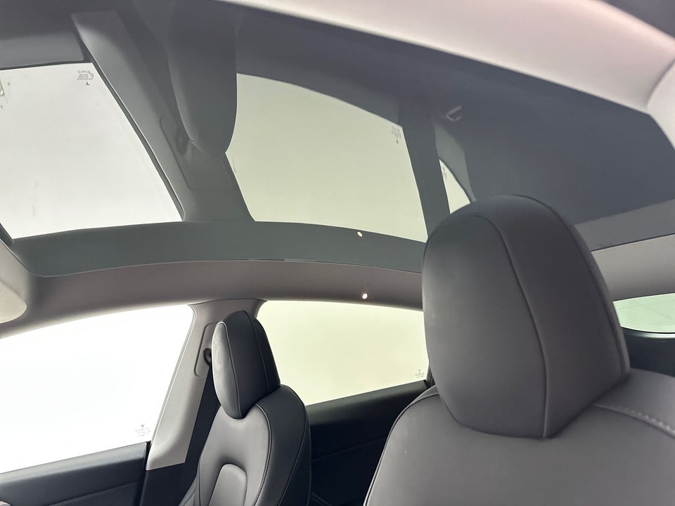 Tesla Model Y Long Range AWD 5d