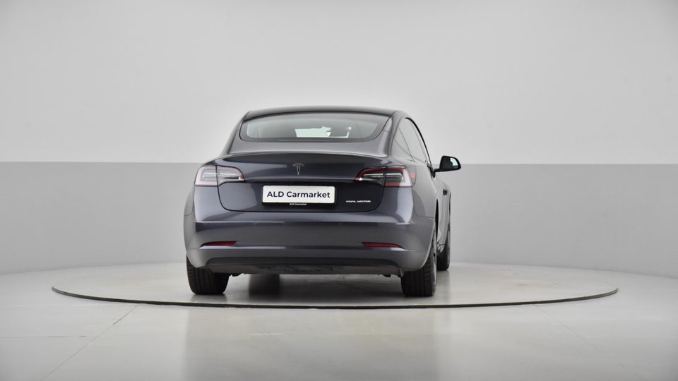 Tesla Model 3 Long Range AWD 4d